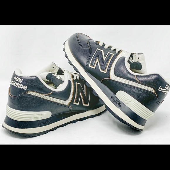 Brand new pair of New Balance 574 Black/Cream - Picture 7 of 9